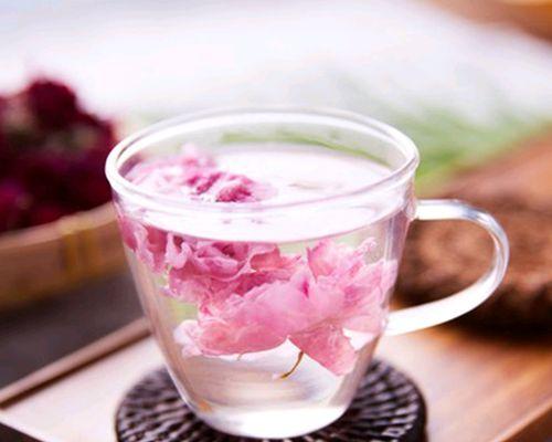 玫瑰花茶与蜂蜜一起泡水喝吗可以吗