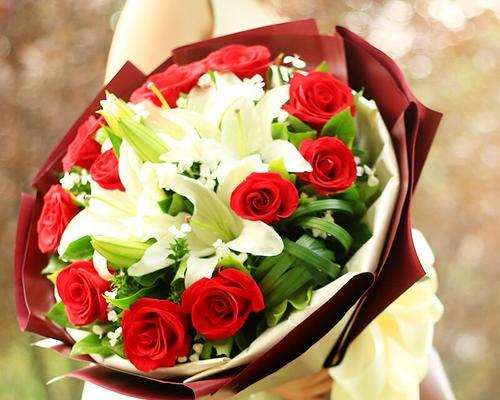 百合、玫瑰和郁金香共同的花语是什么？