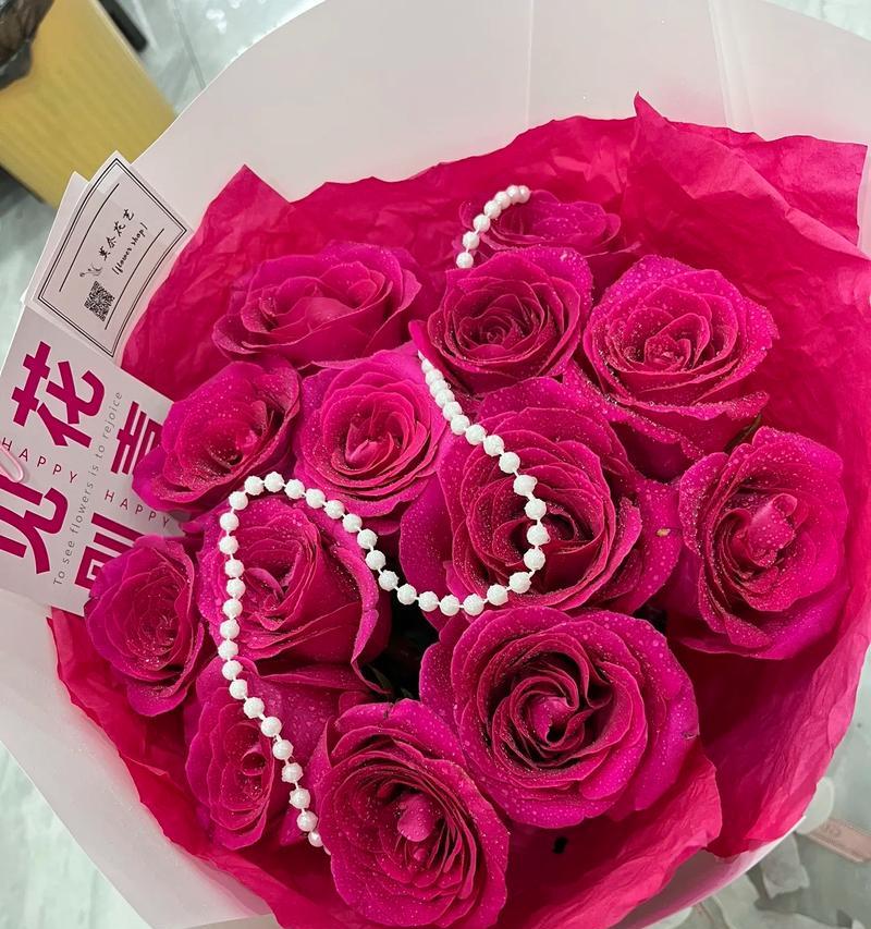 松鼠送的玫瑰代表什么？花语有何深层含义？