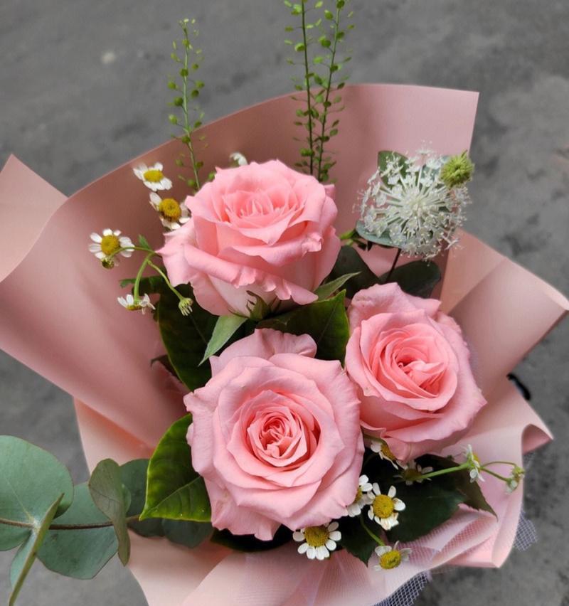 女神爱玫瑰花语代表什么含义？