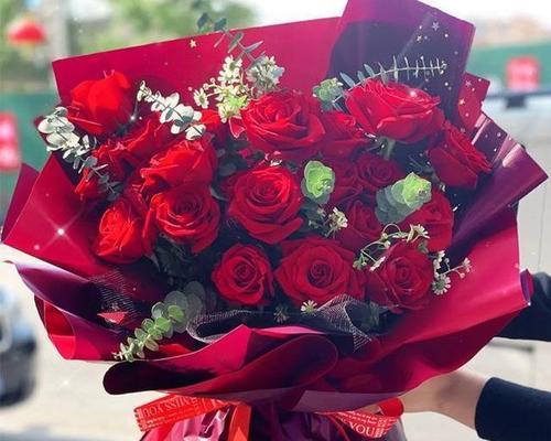 红色的两个玫瑰花代表什么含义？送妈妈玫瑰花有什么特别意义吗？
