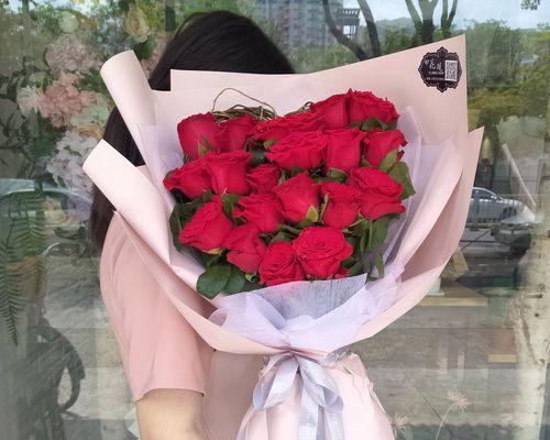 红色的两个玫瑰花代表什么含义？送妈妈玫瑰花有什么特别意义吗？