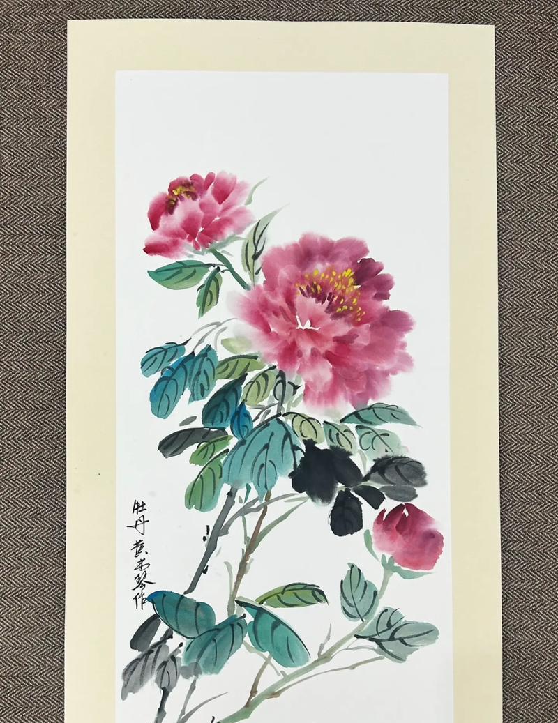 牡丹花底部叶子发黄的原因是什么？如何解决？