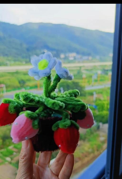 组装带叶子玫瑰花需要哪些步骤？组装过程中应注意什么？