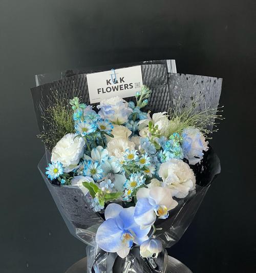 白蓝玫瑰花束代表什么？它的花语有哪些含义？