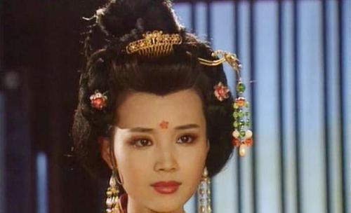 上官婉儿诗词的花语是什么？有何特别含义？