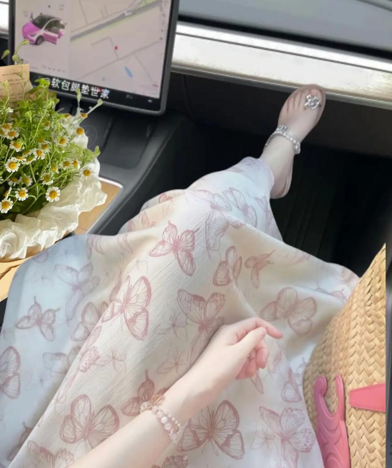 蝶恋花语的三种穿法分别是什么？如何搭配更显时尚？