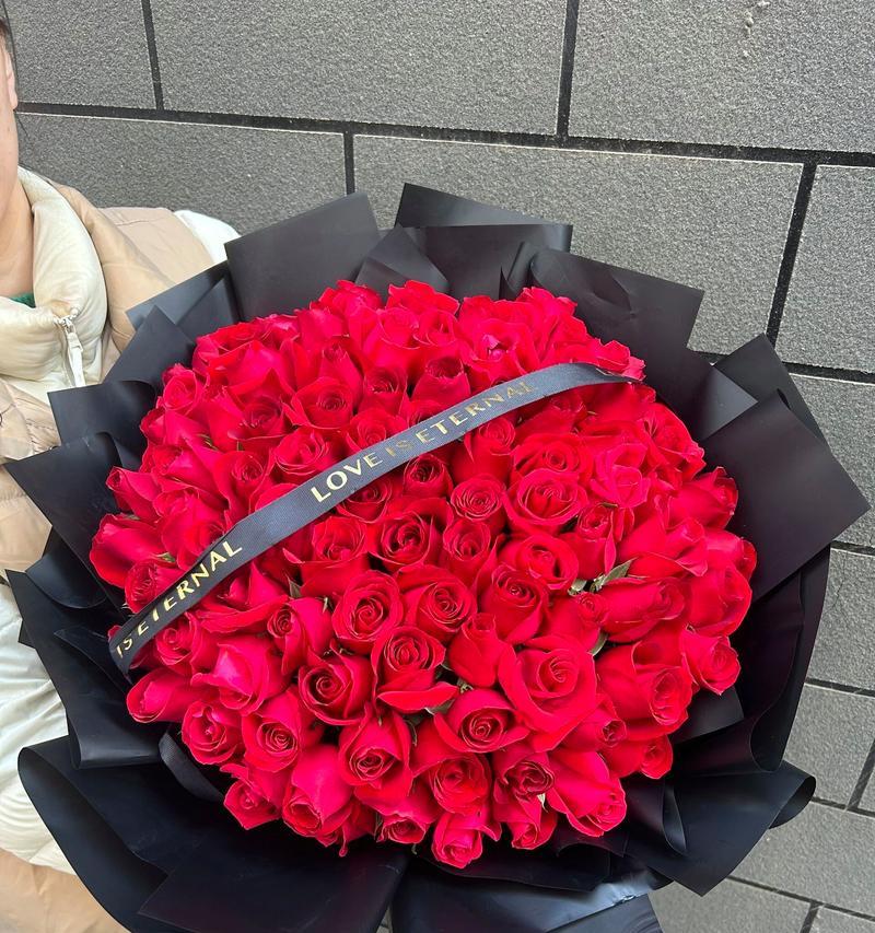 玫瑰爱上别人的花语有何深意？
