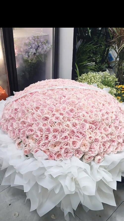 14朵玫瑰花代表了什么含义？14朵玫瑰的花语是什么？
