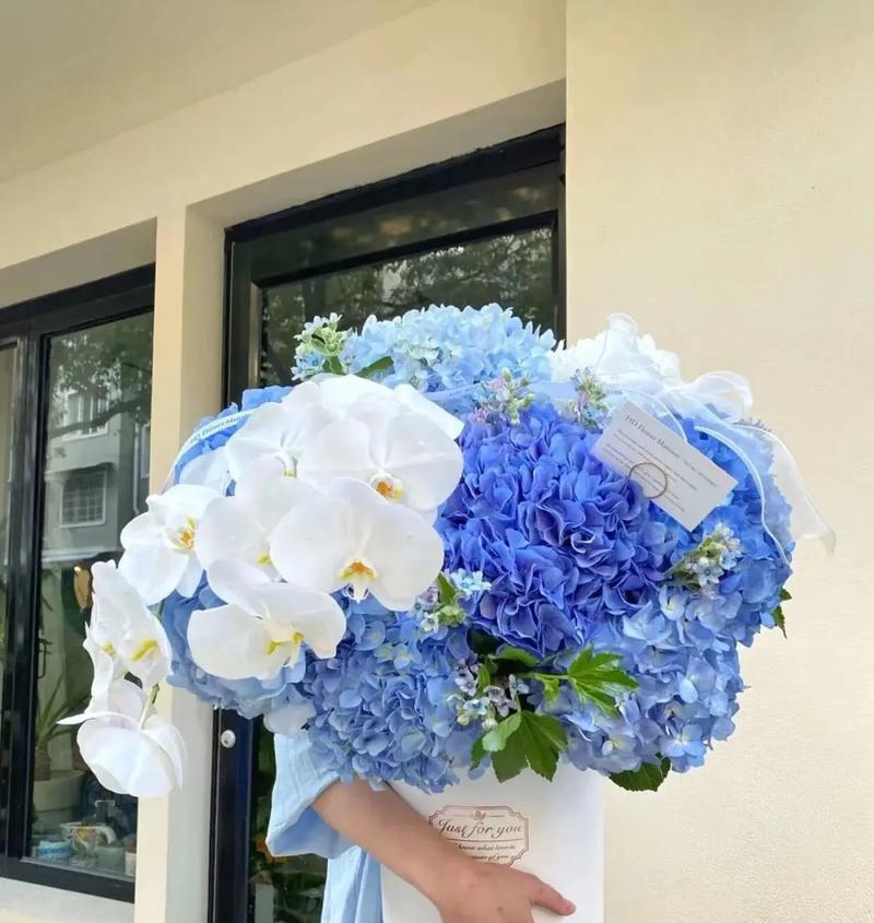 俄罗斯花束花语是什么？如何用俄罗斯花束表达祝福？
