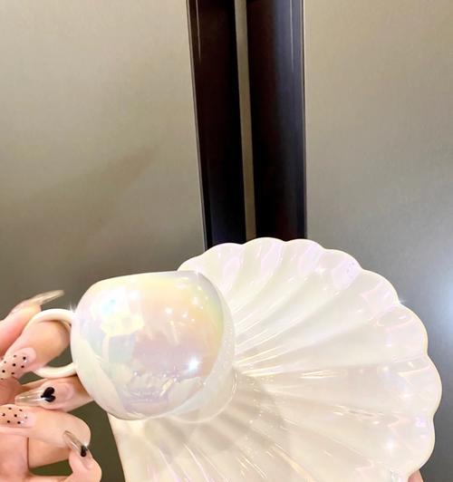 白星养护需要注意什么？如何让白星生长得更茂盛？